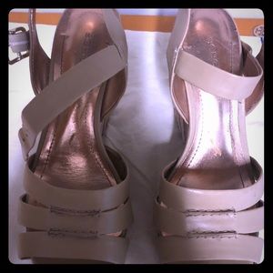 BCBG Wedges in Size 6